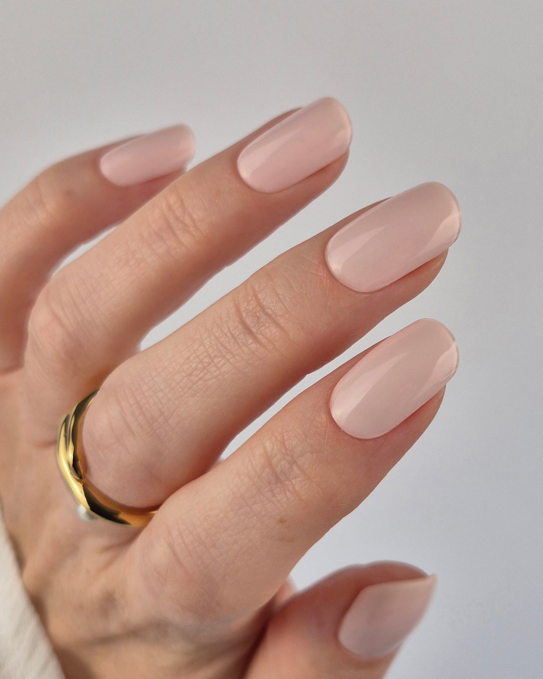 Pale Bum | UV Nagelfolien