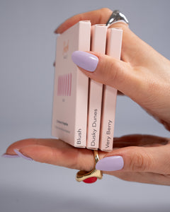 Sheesh Nails – 3er Set – drei stilvolle Nagelfolien-Sets in harmonisch abgestimmten Trendfarben. Perfekte Passform und starker Halt für vielseitige, elegante Maniküren – ideal zum Kombinieren, Verschenken oder für jeden Anlass.