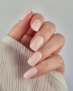 Sheesh Nails – Pale Bum – zartrosafarbene Nagelfolien mit cremigem, seidenmattem Finish. Perfekte Passform und langanhaltender Halt für elegante, natürliche Maniküren mit sanfter, femininer Ausstrahlung.