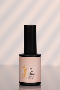Sheesh Nails – Top Coat – transparenter, glänzender Überlack für Nagelfolien mit starker Versiegelung und langanhaltendem Halt. Schützt vor Kratzern und sorgt für ein professionelles, glänzendes Finish. Ideal für alle Sheesh Nails Designs und eine langlebige, gepflegte Maniküre.