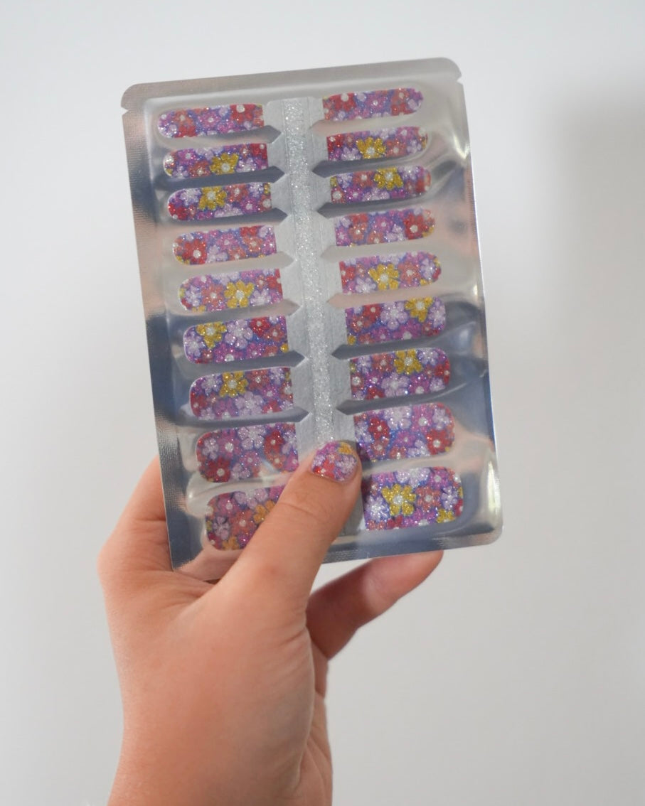 SHEESH Nails – Flower Power | Kinder-Nagelfolien, Bild 04: Produktansicht.
