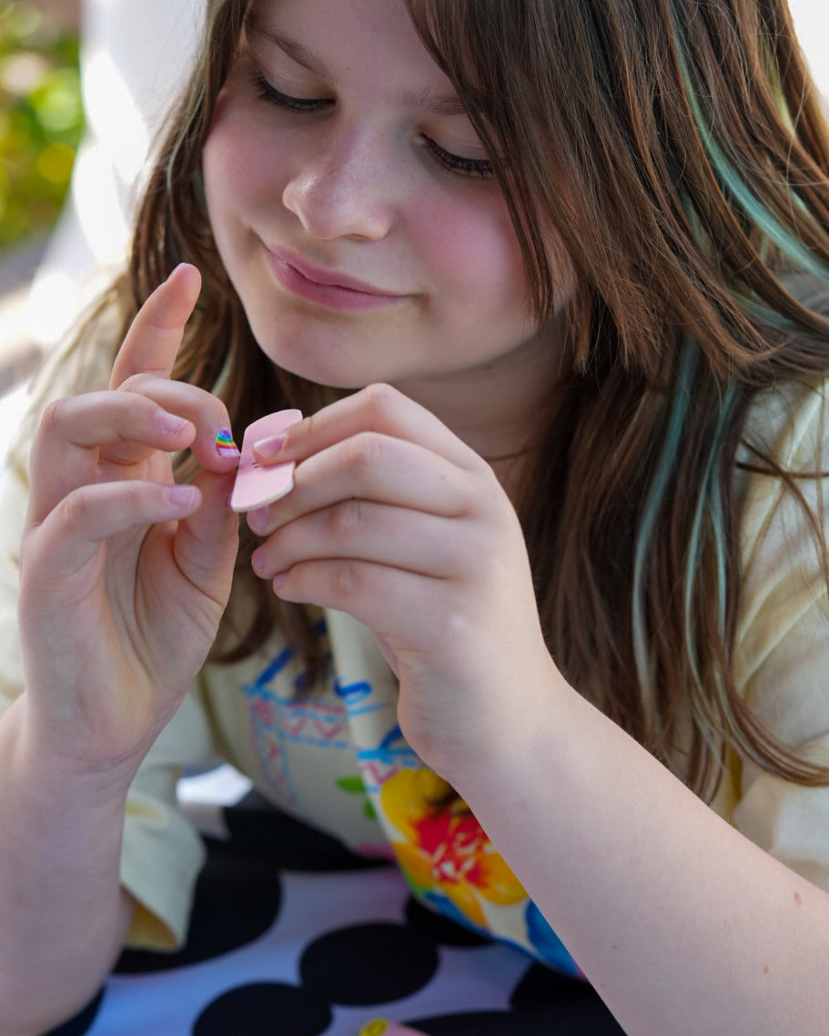 SHEESH Nails – Smiley | Kinder-Nagelfolien, Bild 03: Produktansicht.