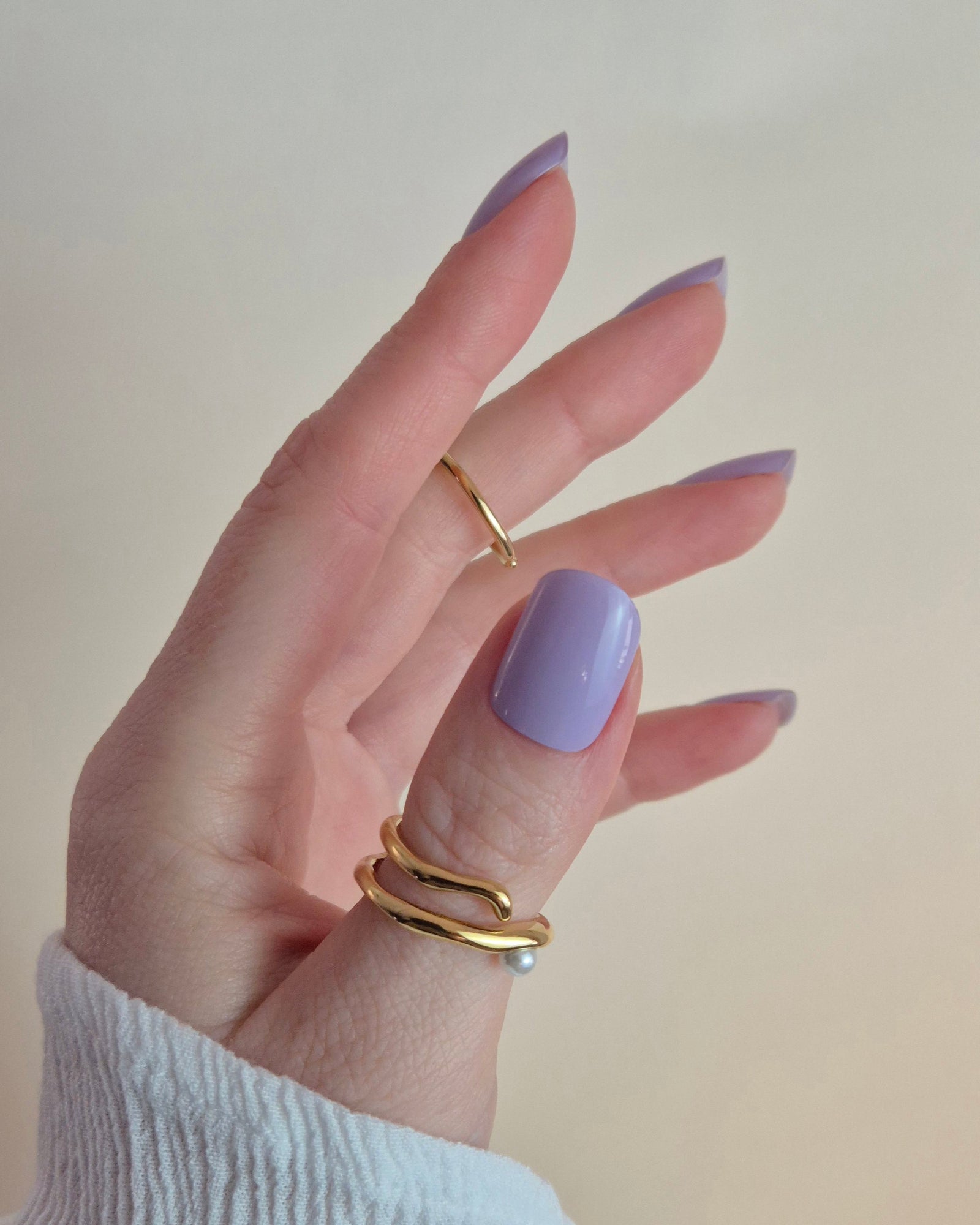 Pastellflieder UV Nagelfolie mit cremigem Finish auf kurzen bis mittellangen Nägeln, SHEESH Ice Cream Truck